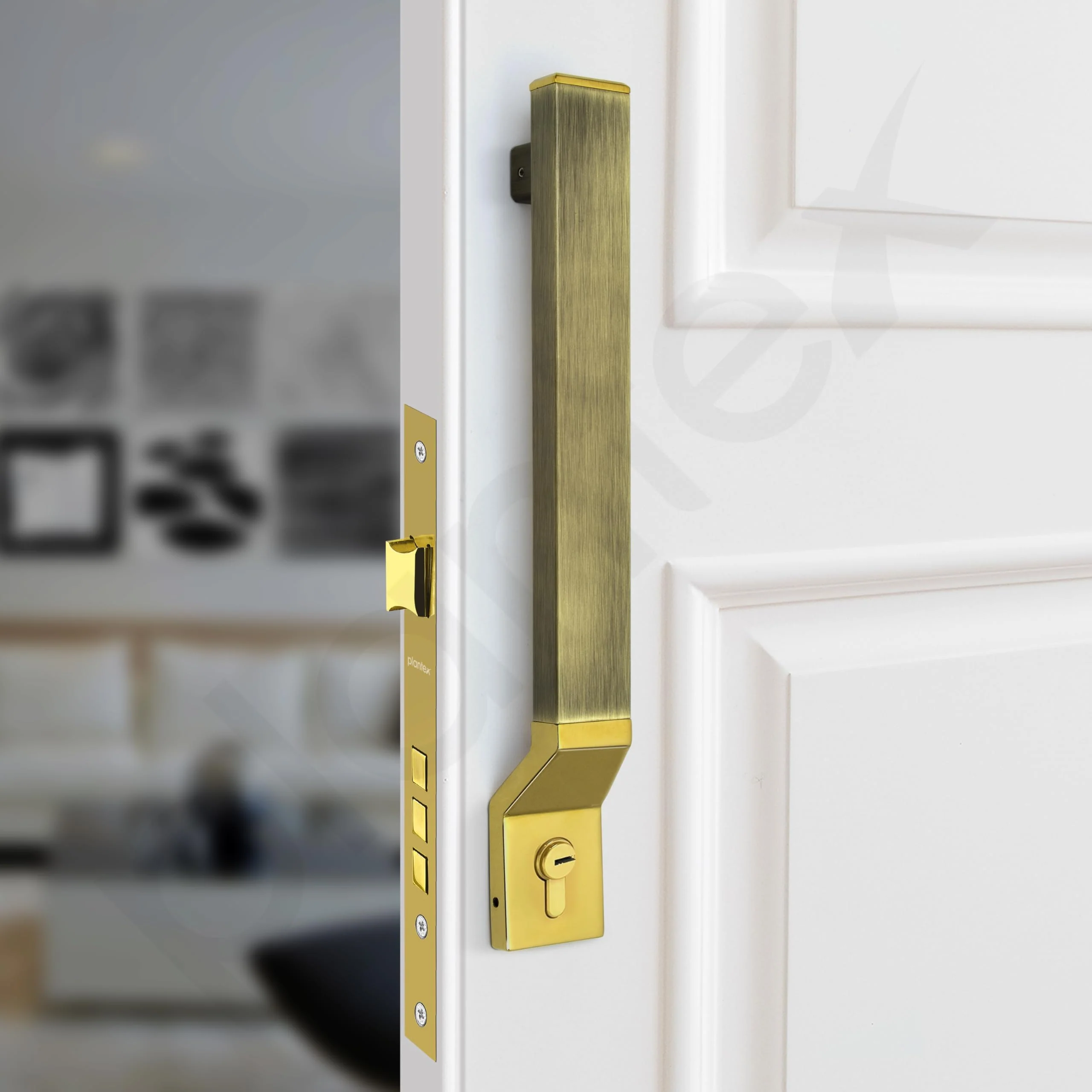 Plantex 15 Inch Door Handle with Lock/Stainless Steel Handle Set for Home/Office/Door Accessories - Pack of 1 (Brass Antique & Gold) - Image 6